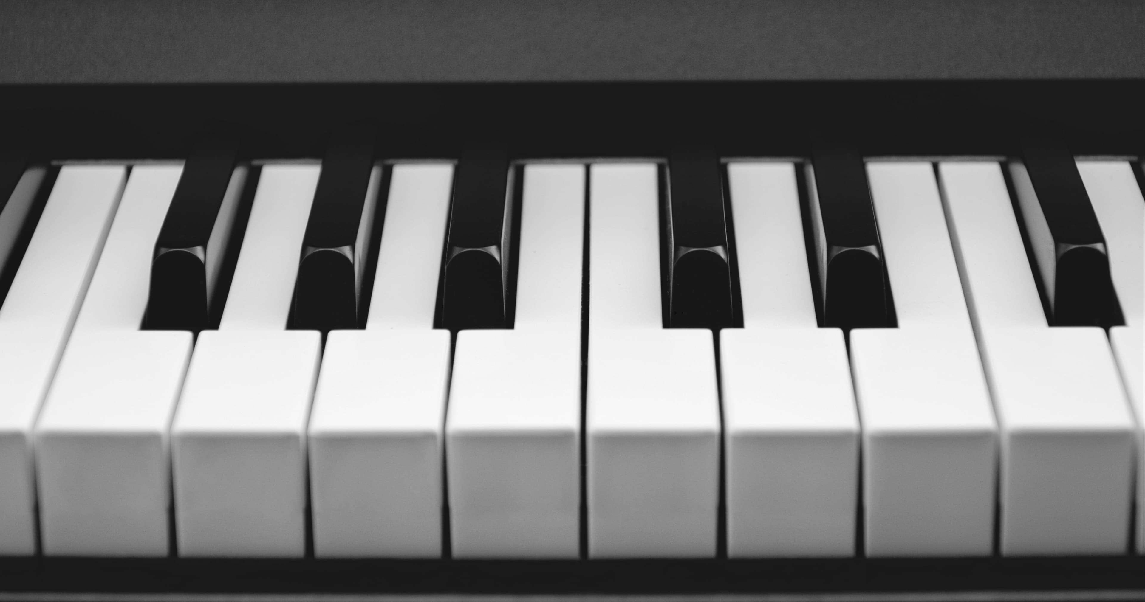 Music Class - Beginner Piano: Play Now