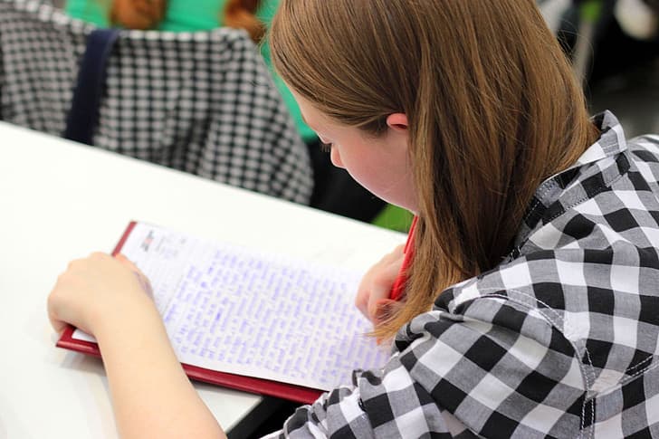 English Class - Descriptive Essay Basics