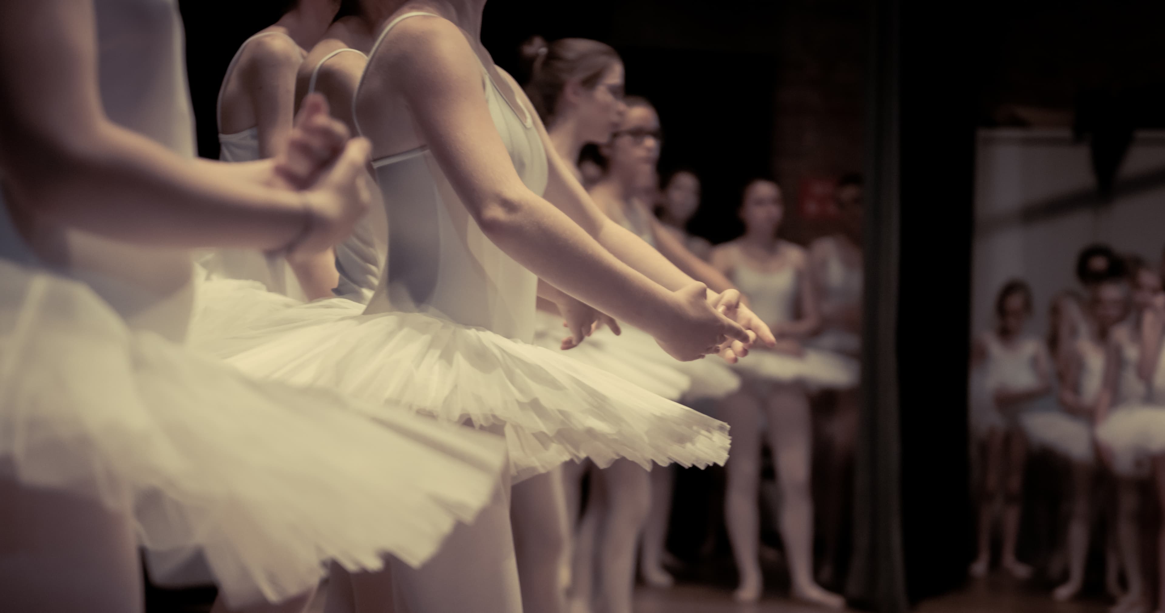 Art Class - Intro to Ballet Ages 10-12