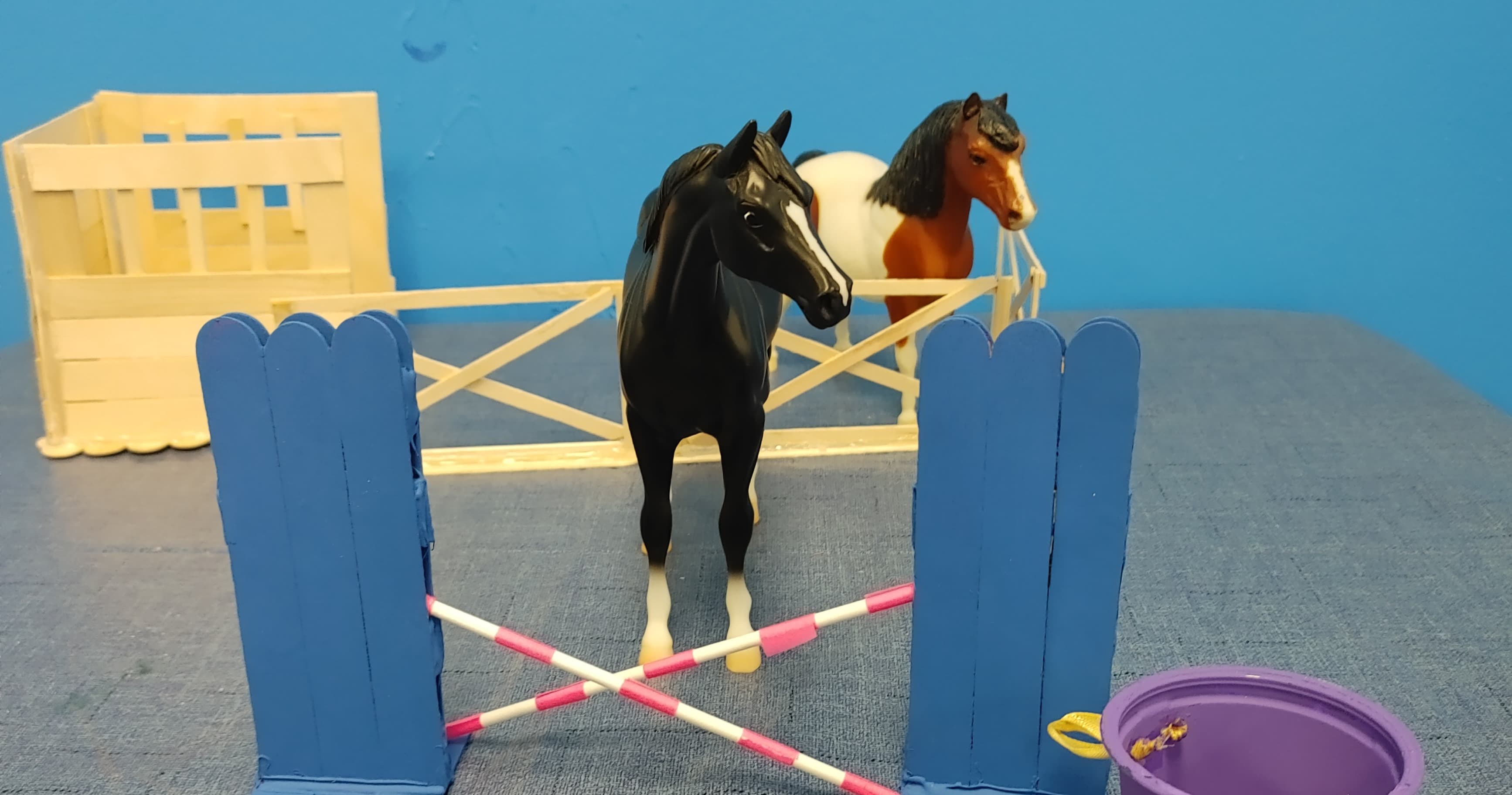 Games & Hobbies Class - Craft Horses
